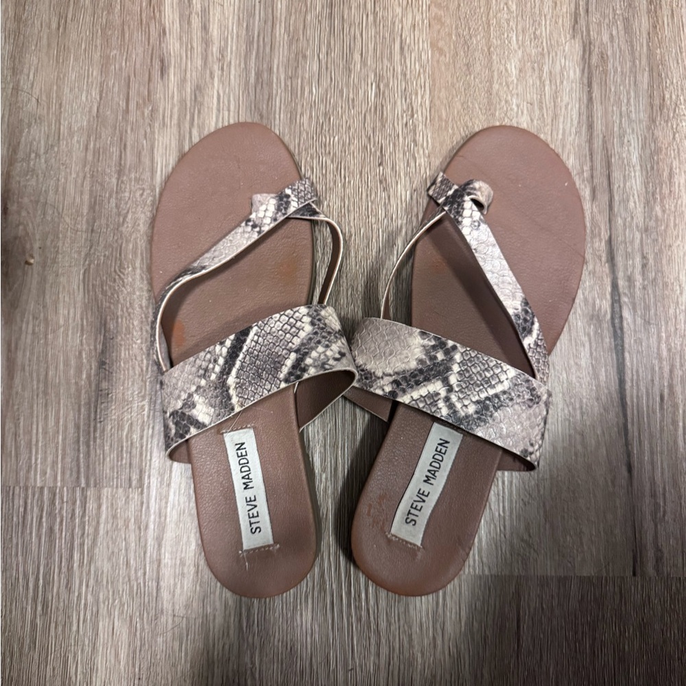 Steve Madden Brown Sandals Flat Summer Style